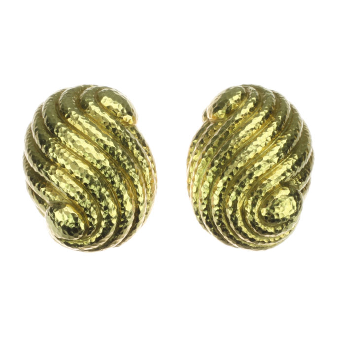 David Webb 18k Gold Shell Earrings Front