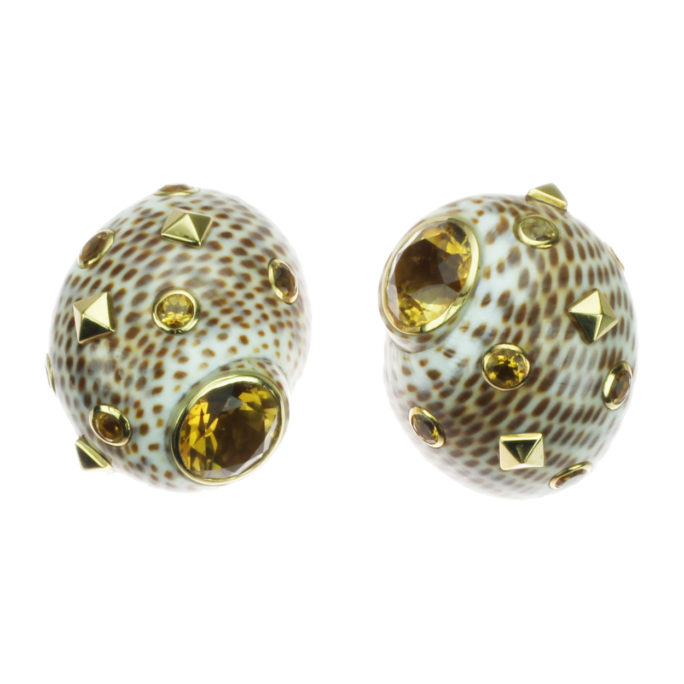 Trianon 18k Gold and Shell Earrings Front